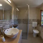 Hillside Haven With Sauna And Hot-tub - One Bedroom With Sauna And Hot-tub *