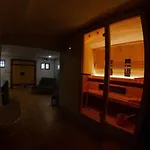 Holiday home Hillside Haven With Sauna And Hot-tub - One Bedroom With Sauna And Hot-tub