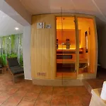 Hillside Haven With Sauna And Hot-tub - One Bedroom With Sauna And Hot-tub *