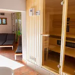 Hillside Haven With Sauna And Hot-tub - One Bedroom With Sauna And Hot-tub *