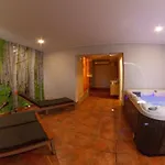 Hillside Haven With Sauna And Hot-tub - One Bedroom With Sauna And Hot-tub