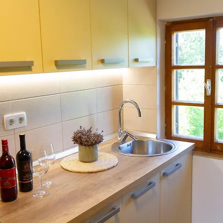 Hillside Haven With Sauna And Hot-tub - One Bedroom With Sauna And Hot-tub