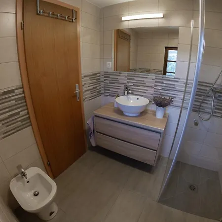 Hillside Haven With Sauna And Hot-tub - One Bedroom With Sauna And Hot-tub Prázdninový dům
