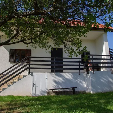 Hillside Haven With Sauna And Hot-tub - One Bedroom With Sauna And Hot-tub 別荘