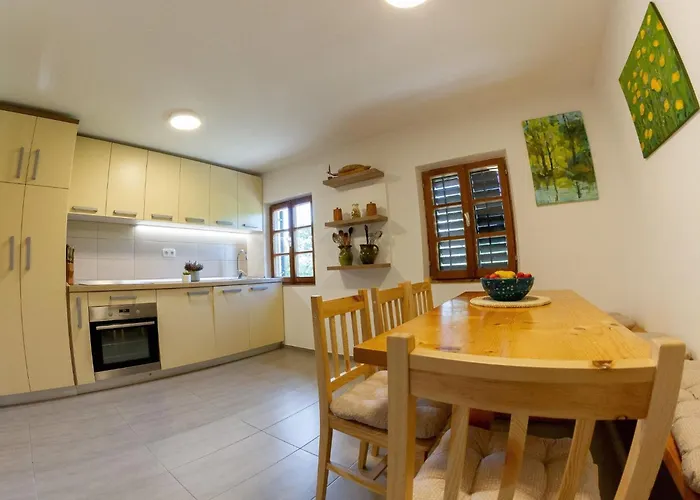 Hillside Haven With Sauna And Hot-tub - One Bedroom With Sauna And Hot-tub 別荘 Podbocje