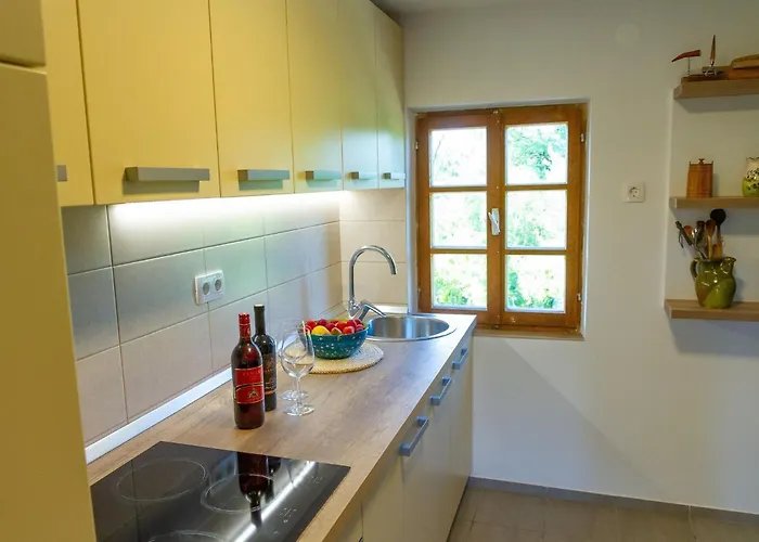 Hillside Haven With Sauna And Hot-tub - One Bedroom With Sauna And Hot-tub 別荘 Podbocje