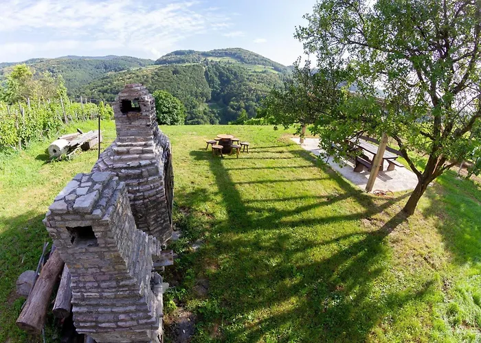 Hillside Haven With Sauna And Hot-tub - One Bedroom With Sauna And Hot-tub